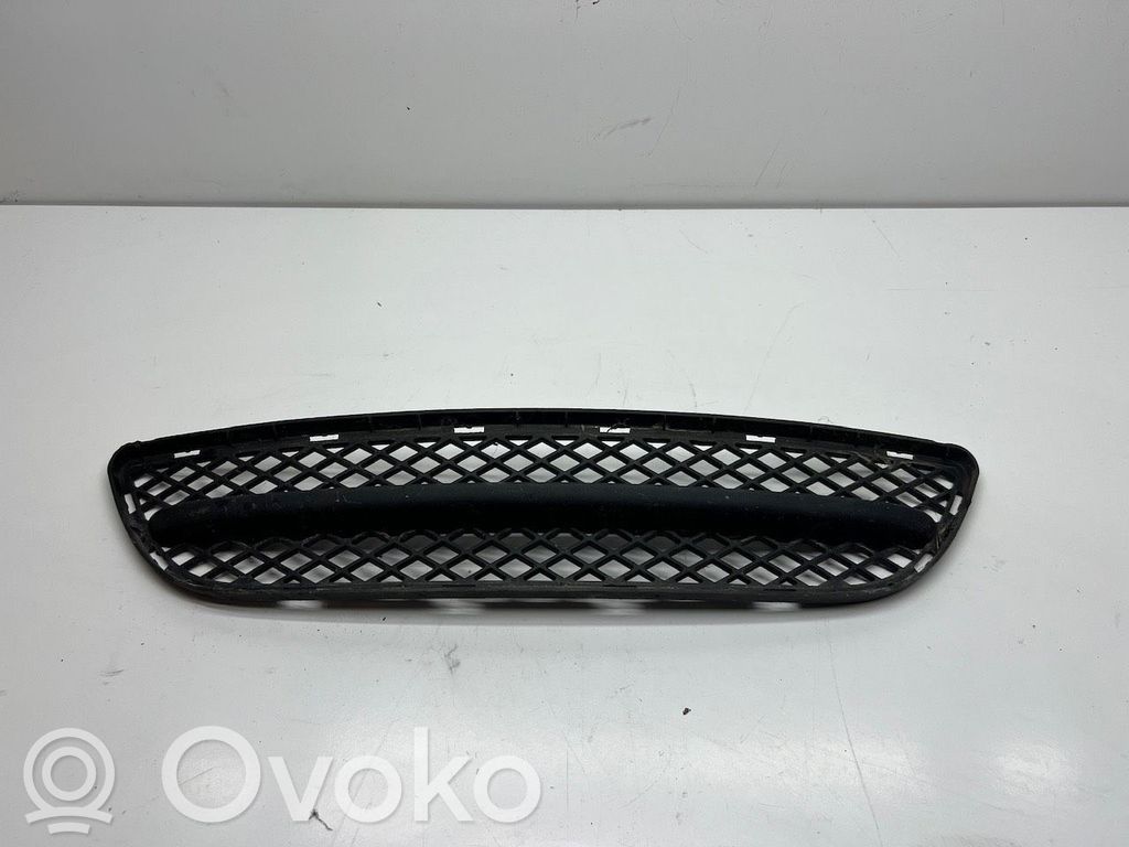Front bumper lower grill   22944911