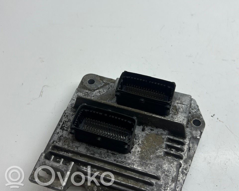 Opel Astra H Engine control unit/module 