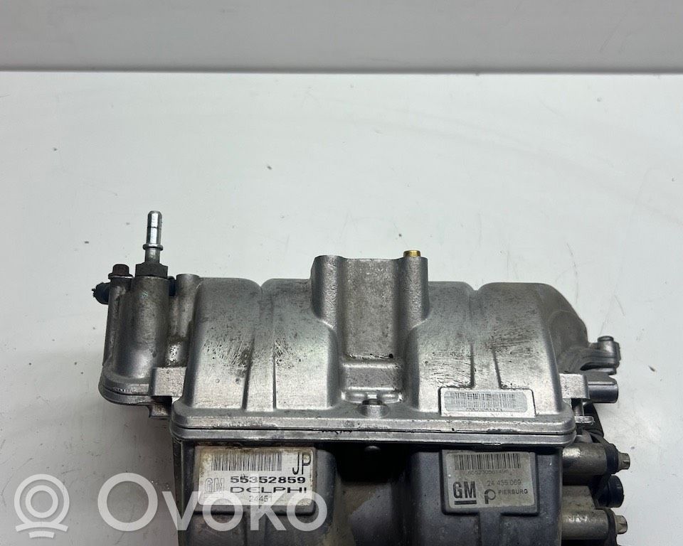 Opel Astra H Colector de admisión 
