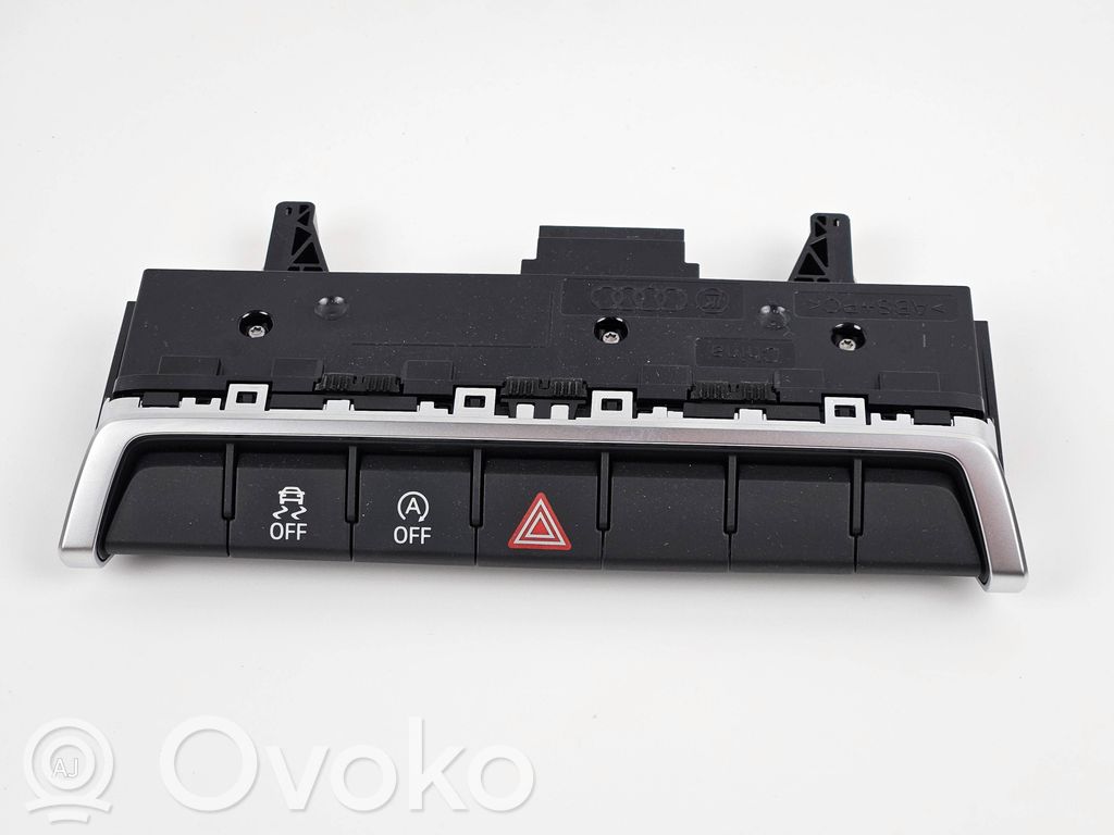 Audi Q3 F3 Hätävilkkujen kytkin 