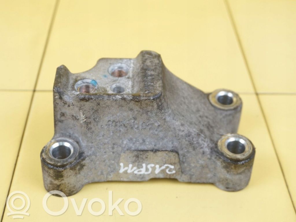 Hyundai i30 Pārnesumkārbas stiprinājuma kronšteins 