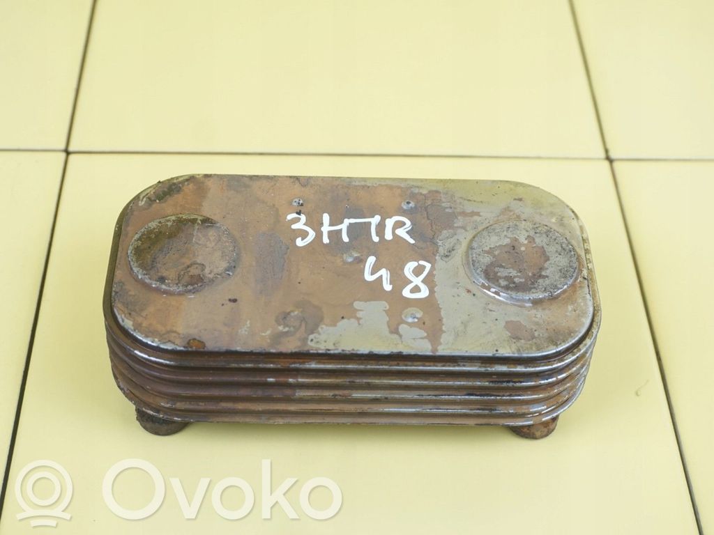 Engine oil radiator   4P10,3HTR48