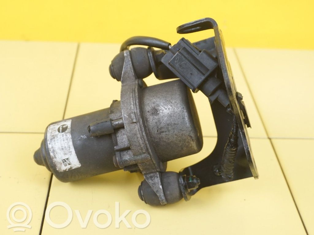 Opel Mokka Vacuum pump 