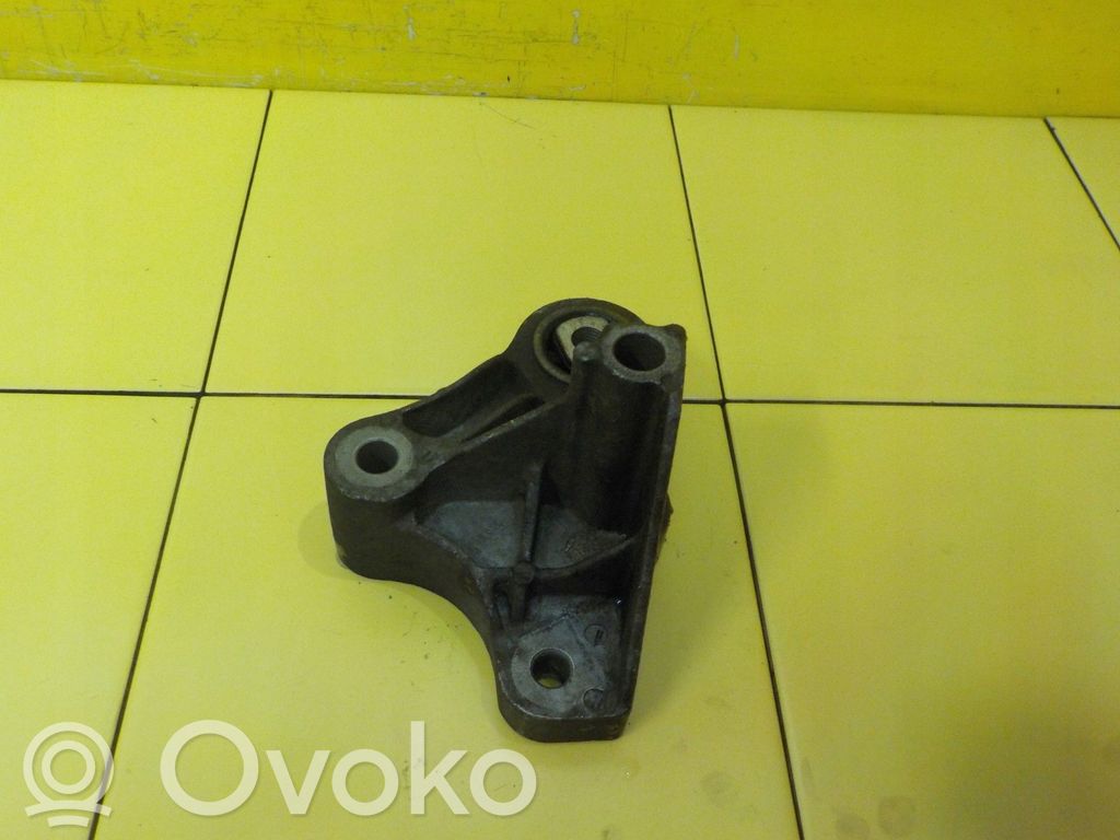 Ford Focus Pavarų dėžės tvirtinimo kronšteinas 