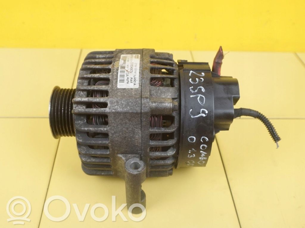 Opel Combo D Generator/alternator 