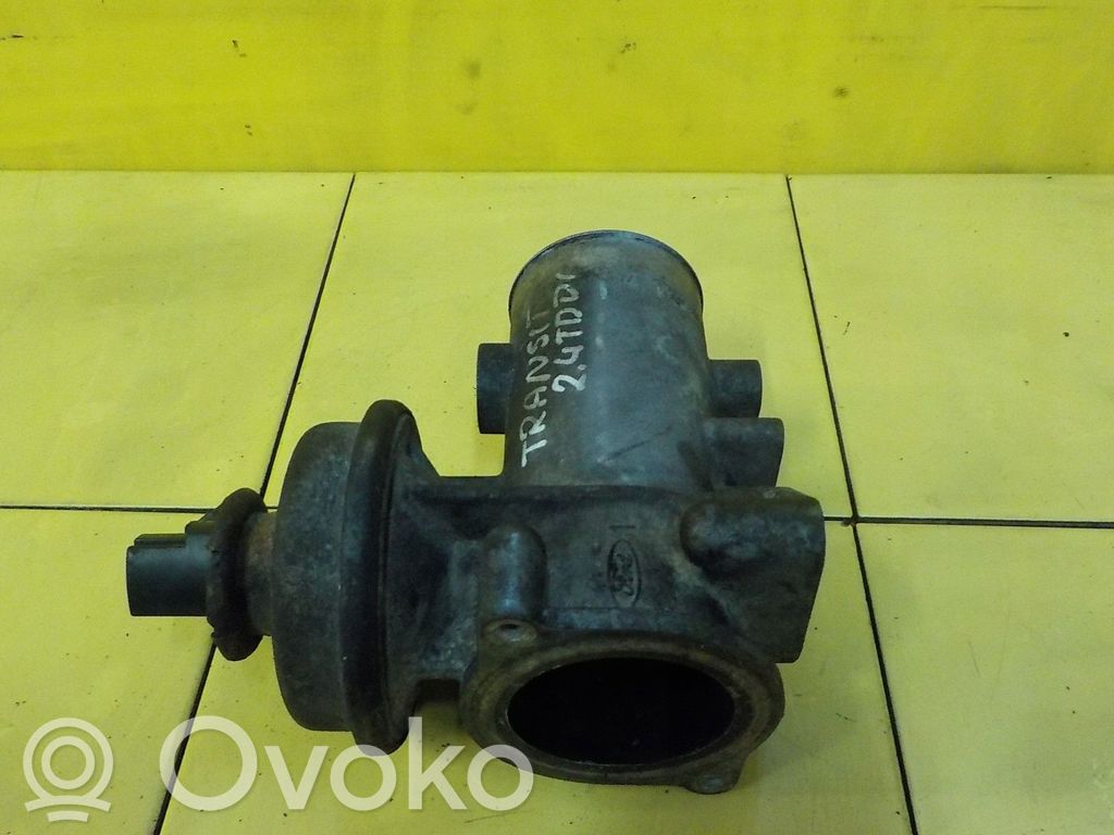 Termostato EGR   YC1Q9D475CA