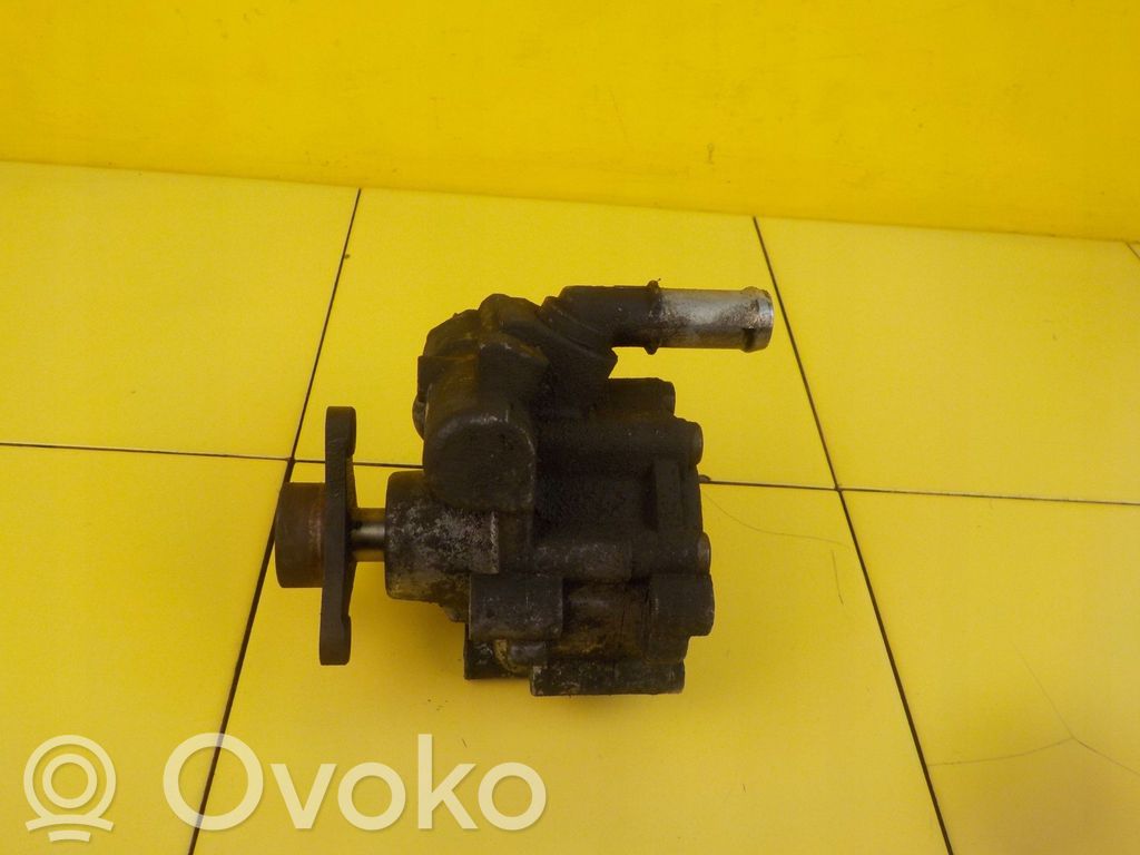 Renault Trafic II (X83) Power steering pump 