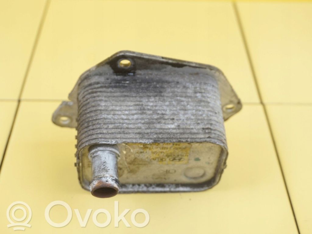Hyundai i40 Variklio tepalo radiatorius 