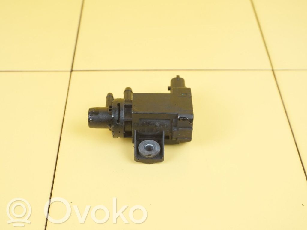 Opel Corsa E Turboahtimen magneettiventtiili 