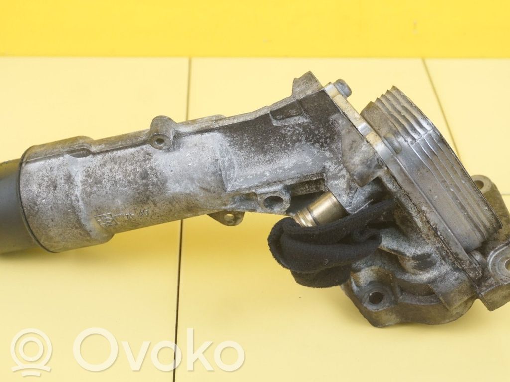 Mercedes-Benz C W204 Mocowanie / uchwyt filtra oleju 