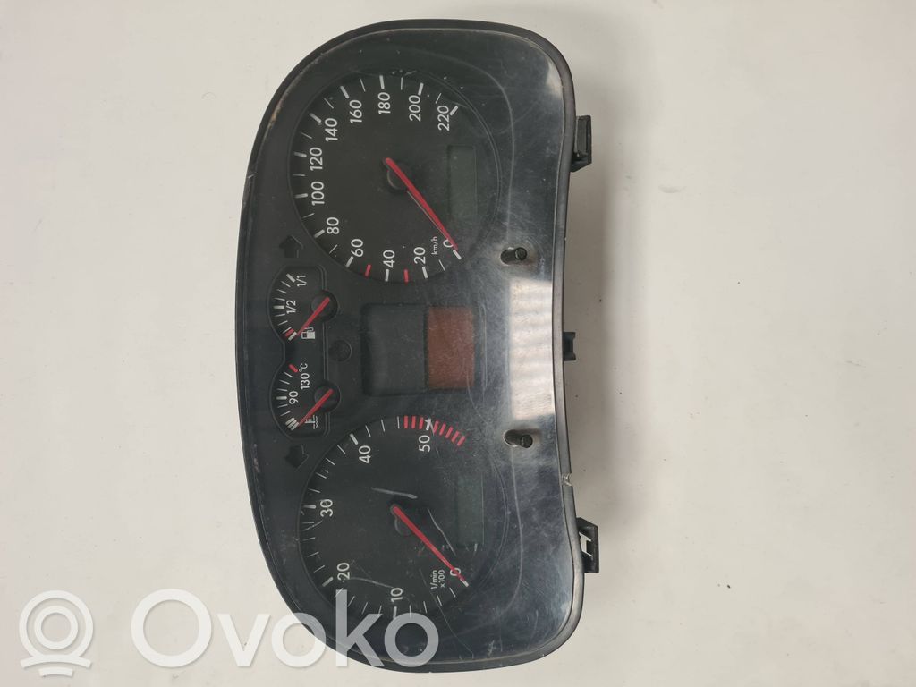 Volkswagen Golf IV Nopeusmittari (mittaristo) 