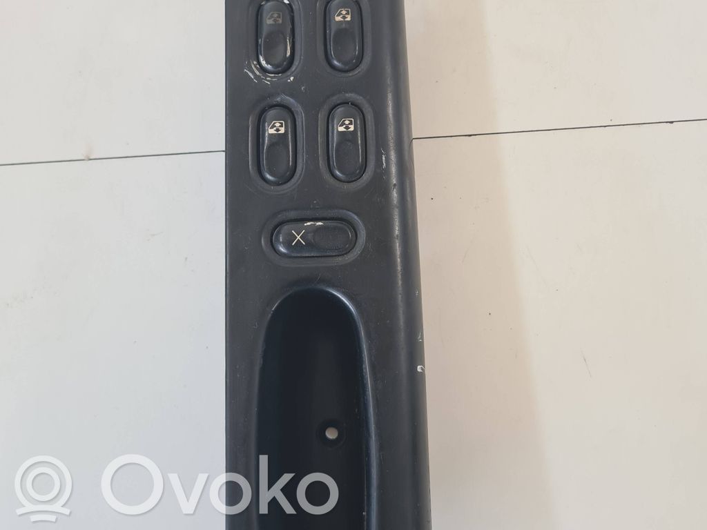 Renault Laguna I Electric window control switch 