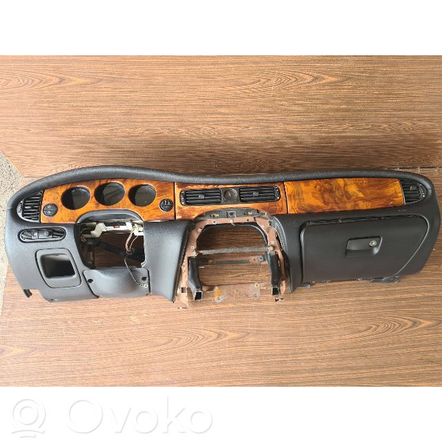 Jaguar XJ X308 Bord 