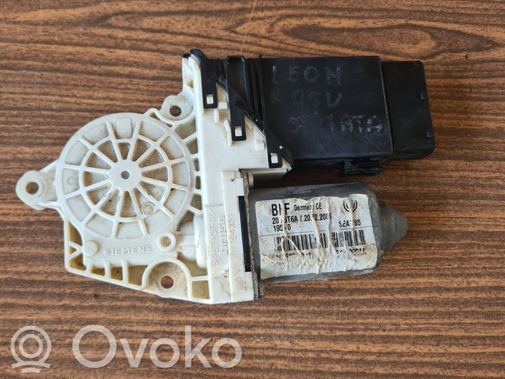 Silnik regulatora szyby drzwi przednich   105404301,050742C0,S0202080206