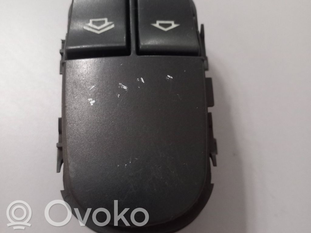 Ford Focus Electric window control switch 