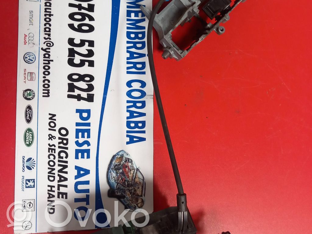 Zamek drzwi przednich   24090816,24091846,24087816
