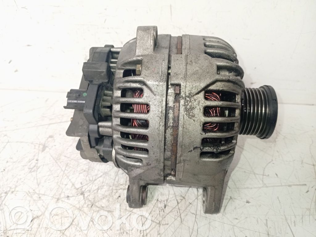 Renault Laguna II Ģenerators 