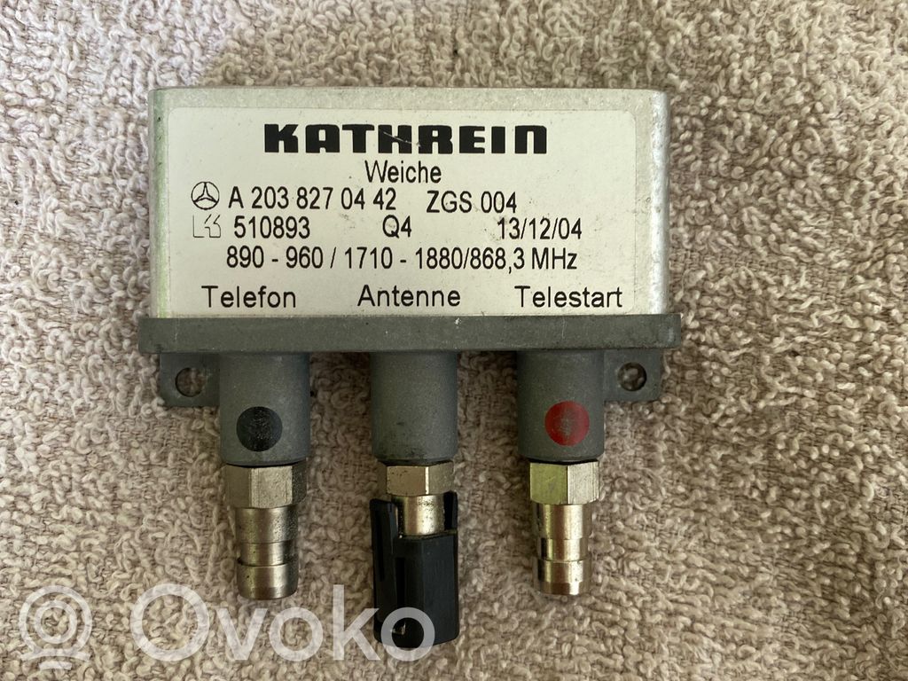 Mercedes-Benz E W211 Aerial antenna amplifier 