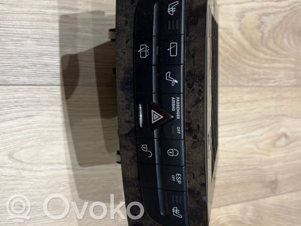 Mercedes-Benz E W211 A set of switches 