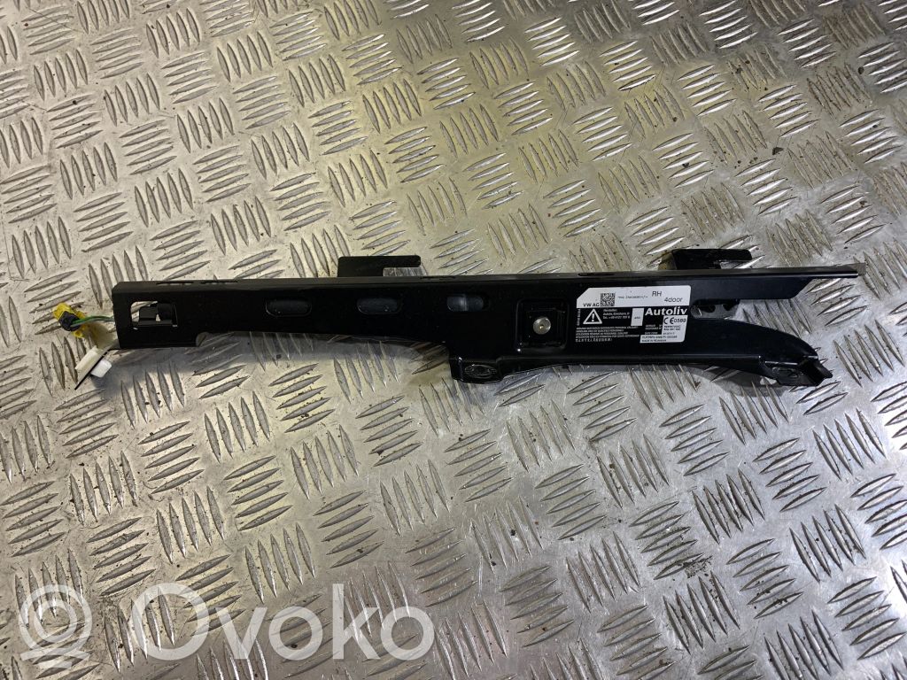 Inne części wnętrza samochodu   5G4857620
