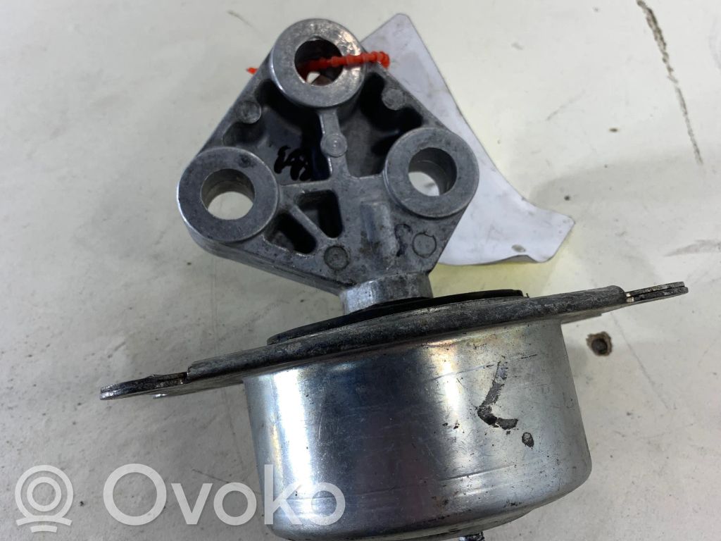 Engine mount bracket   13125629,511671286