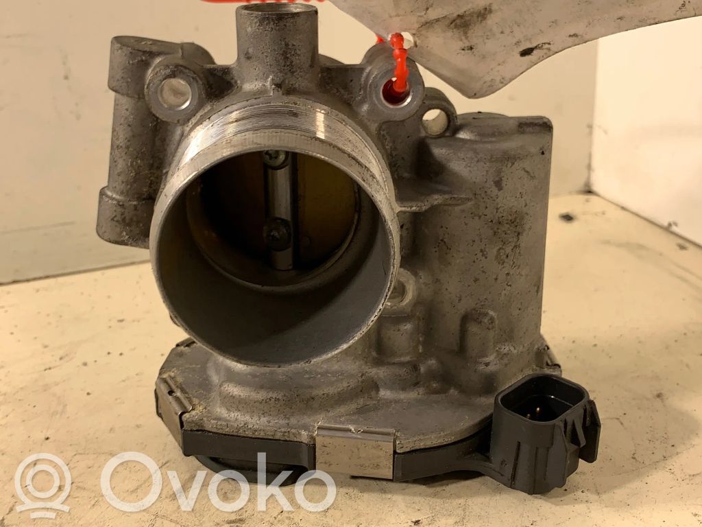 Opel Astra J Droselinė sklendė 