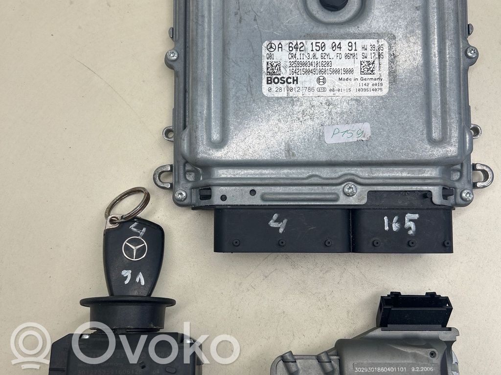 Mercedes-Benz E W211 Engine ECU kit and lock set 