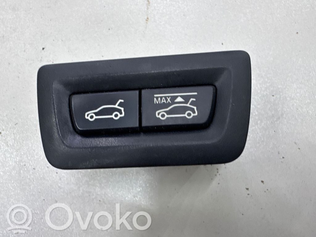 BMW 5 GT F07 Tailgate opening switch 