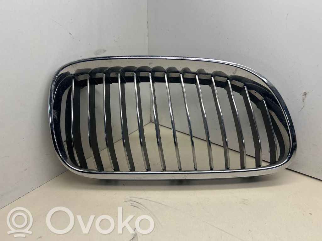 BMW 5 F10 F11 Front bumper upper radiator grill 