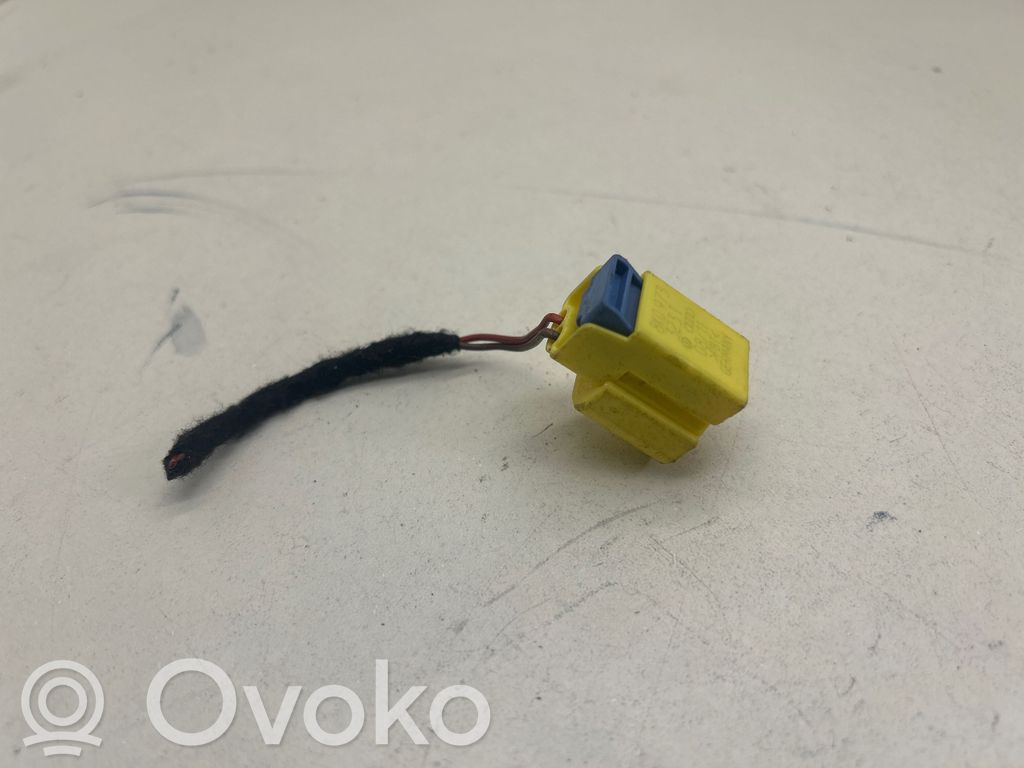 Volkswagen PASSAT CC Airbag deployment crash/impact sensor 