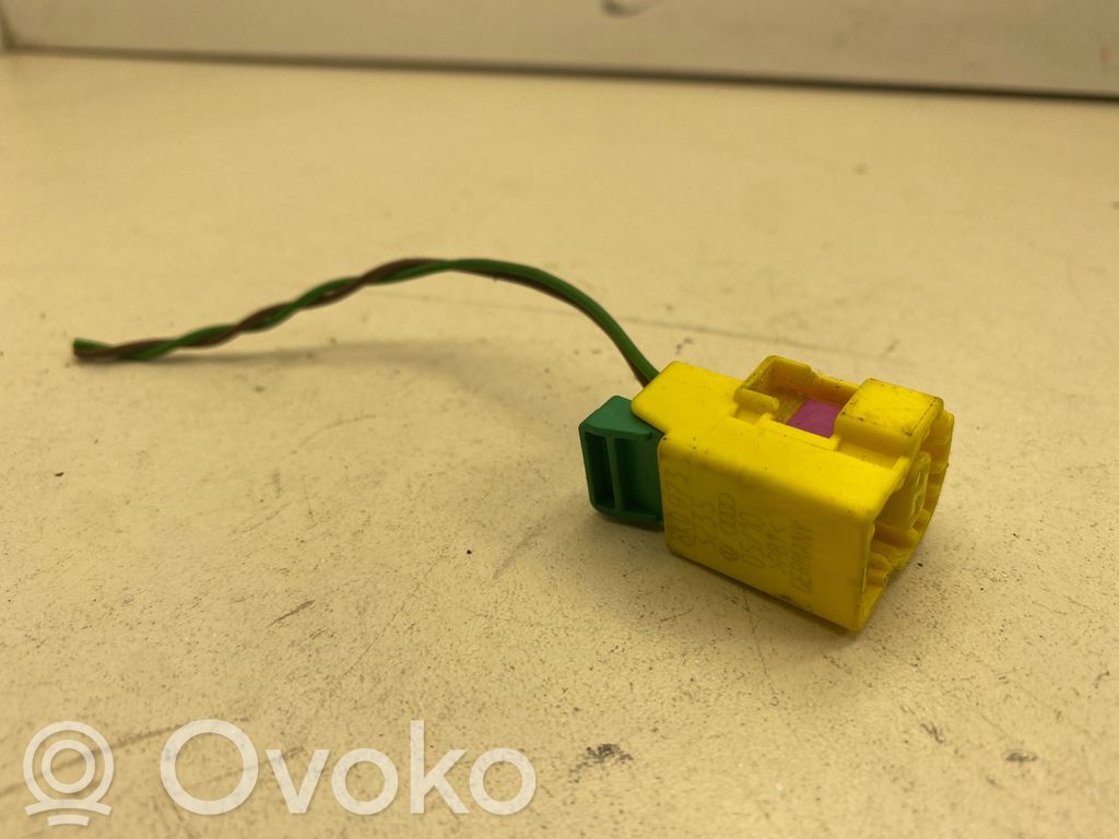 Volkswagen PASSAT CC Czujnik uderzenia Airbag 