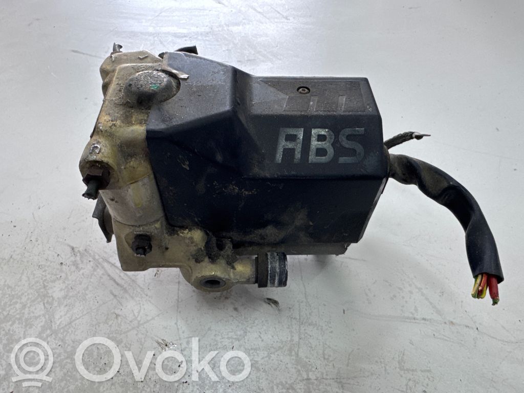 Mercedes-Benz E W124 ABS Pump 