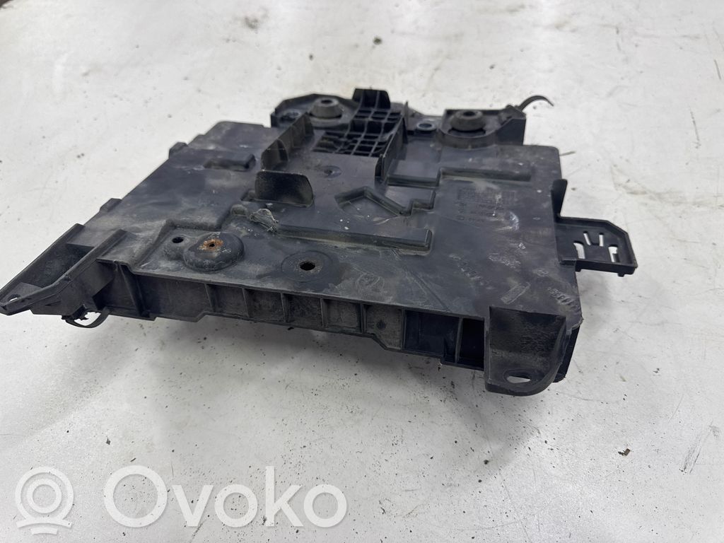 Renault Clio III Akumuliatoriaus tvirtinimo padas 