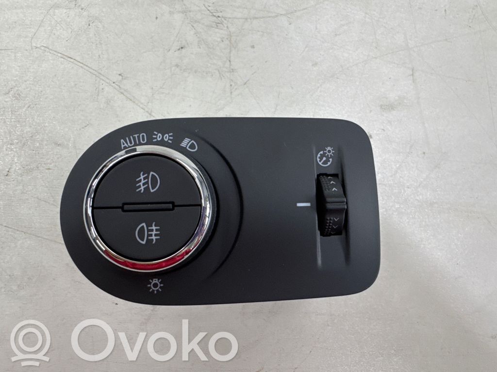 Opel Grandland X Interruptor de luz 
