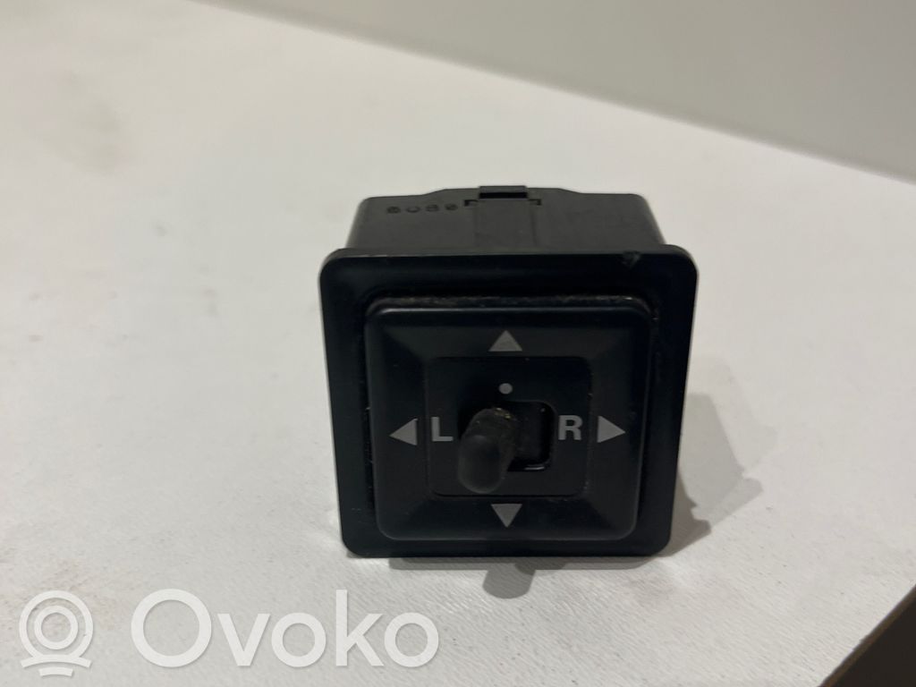 Mitsubishi Colt Interruptor del espejo lateral 
