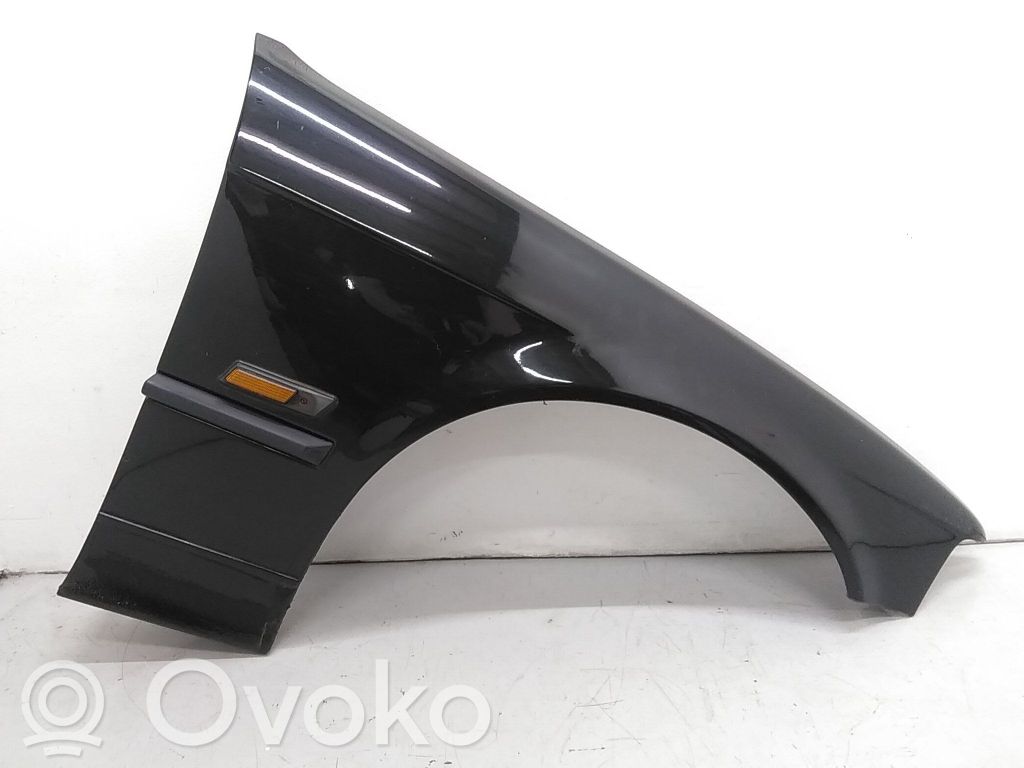 BMW 3 E36 Sparnas 