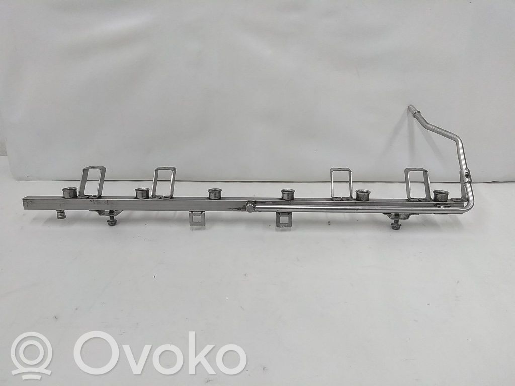 BMW 5 E60 E61 Fuel line pipe 