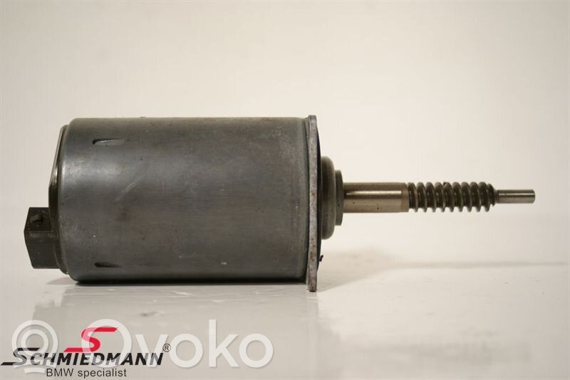 BMW 5 E60 E61 Sonstiges Einzelteil Motorraum 