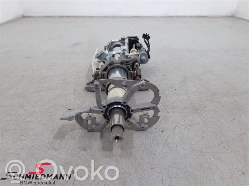 BMW 5 E60 E61 Ось рулевого колеса 