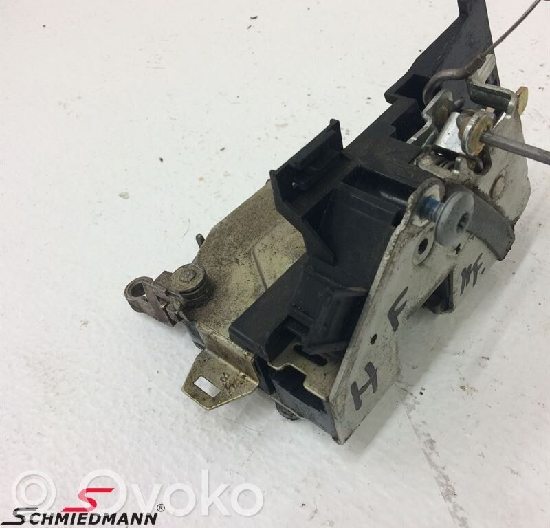 Loading door lock   51218235104