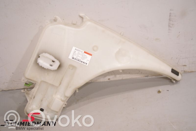 BMW 3 E90 E91 Langų skysčio bakelis 