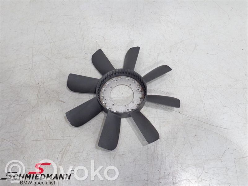 BMW 5 E34 Ventiliatora propellers 