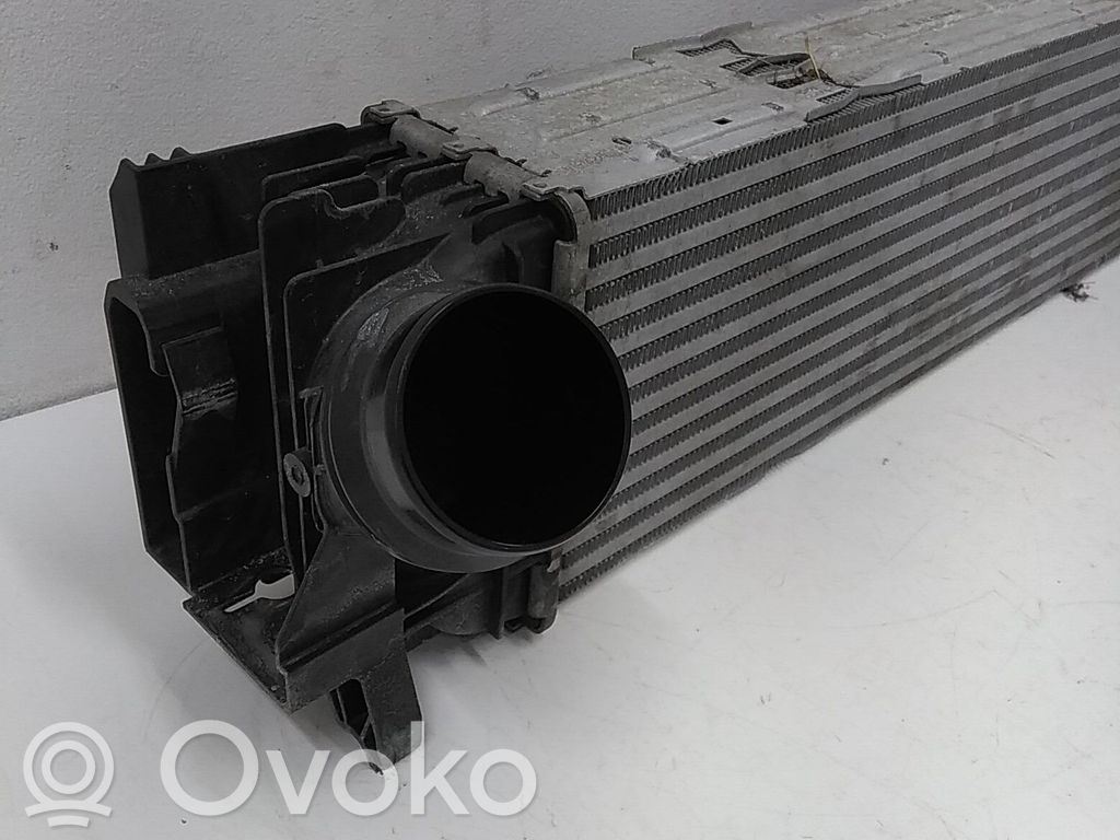 BMW 3 G20 G21 Радиатор интеркулера 