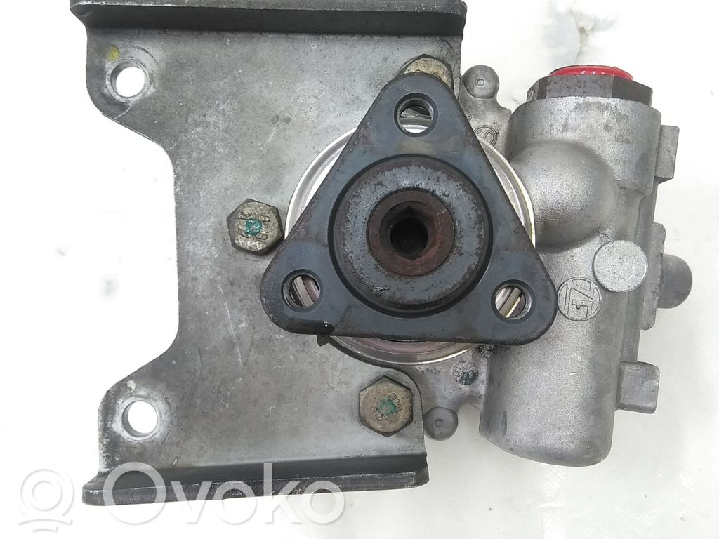 BMW Z3 E36 Ohjaustehostimen pumppu 