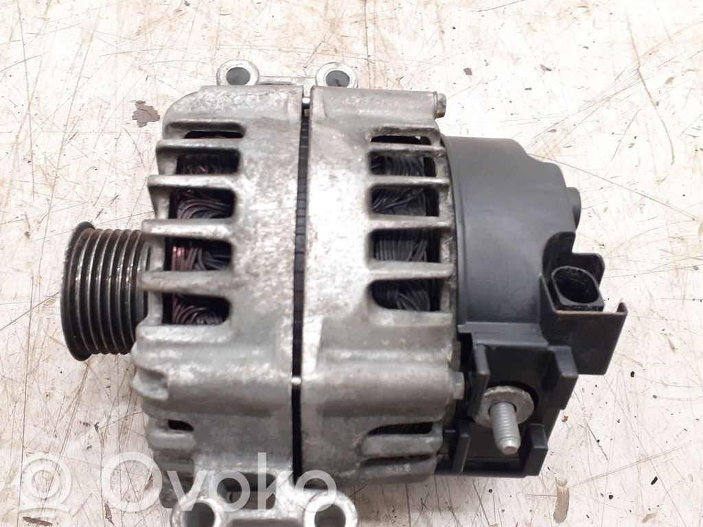 BMW 5 F10 F11 Ģenerators 