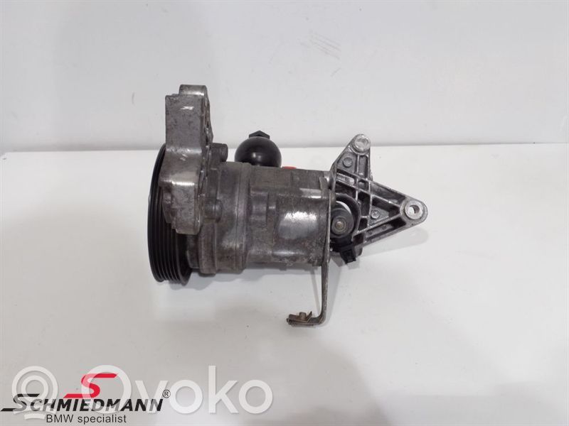 BMW 5 E60 E61 Power steering pump 