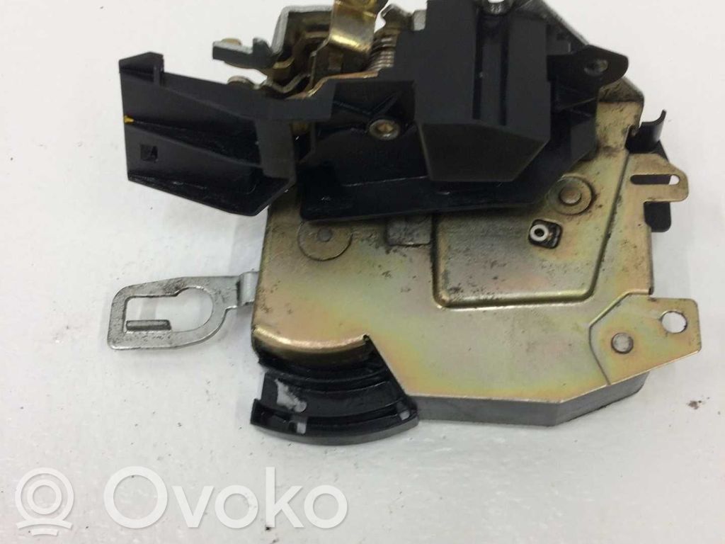 BMW 3 E36 Loading door lock 