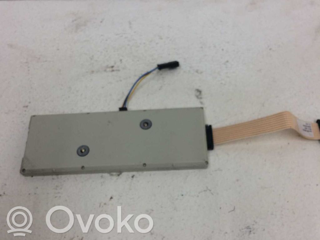 BMW 7 E65 E66 Antenos stiprintuvas 