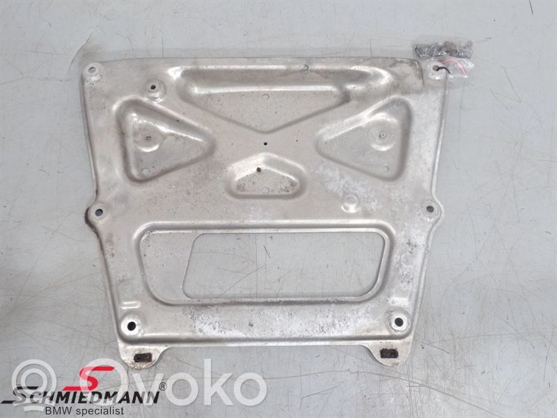 Engine splash shield/under tray   31106768301