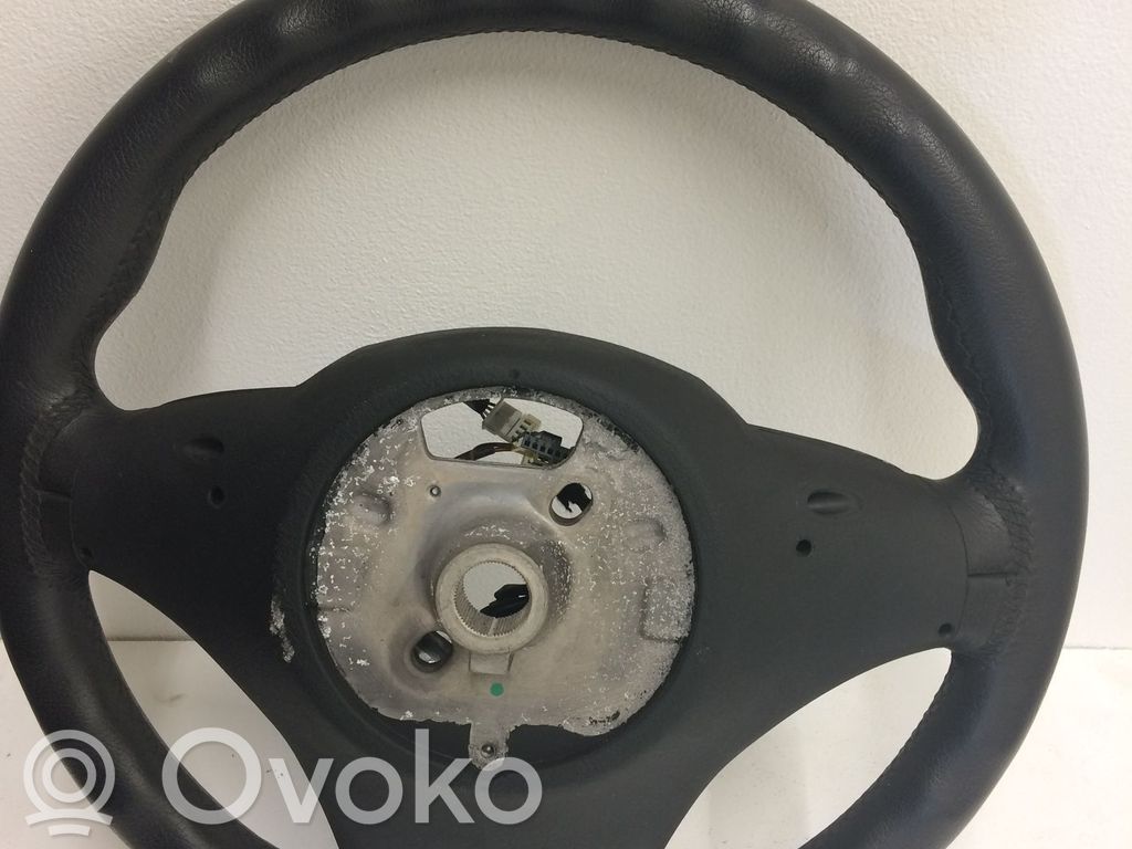 Lenkrad   32306778404